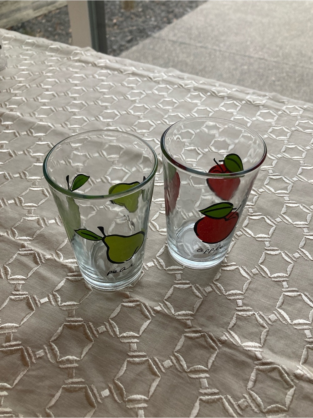 Vintage Clear Glass Tumblers with Red Apple and Green Pear Motifs - Set of 2